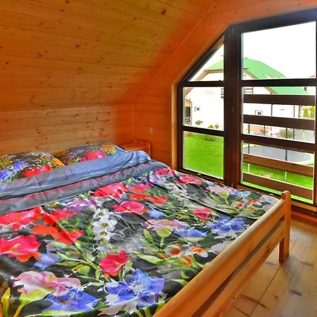 Comfortable Wooden Holiday Homes Near The Beach 度假居 *